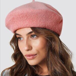 100% WOOL BERET